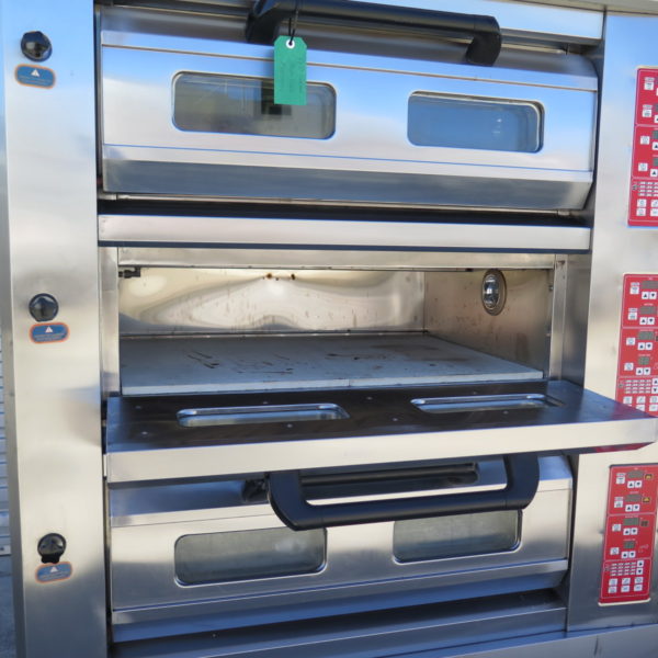 FED 3 Deck Infrared Pizza Oven