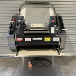 VM704 VERSATILE 2 MOULDER