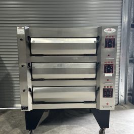 2ND HAND JOHN WILLET SPACE SAVER OVEN