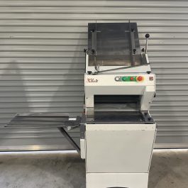 *2nd Hand* JAC SLICER